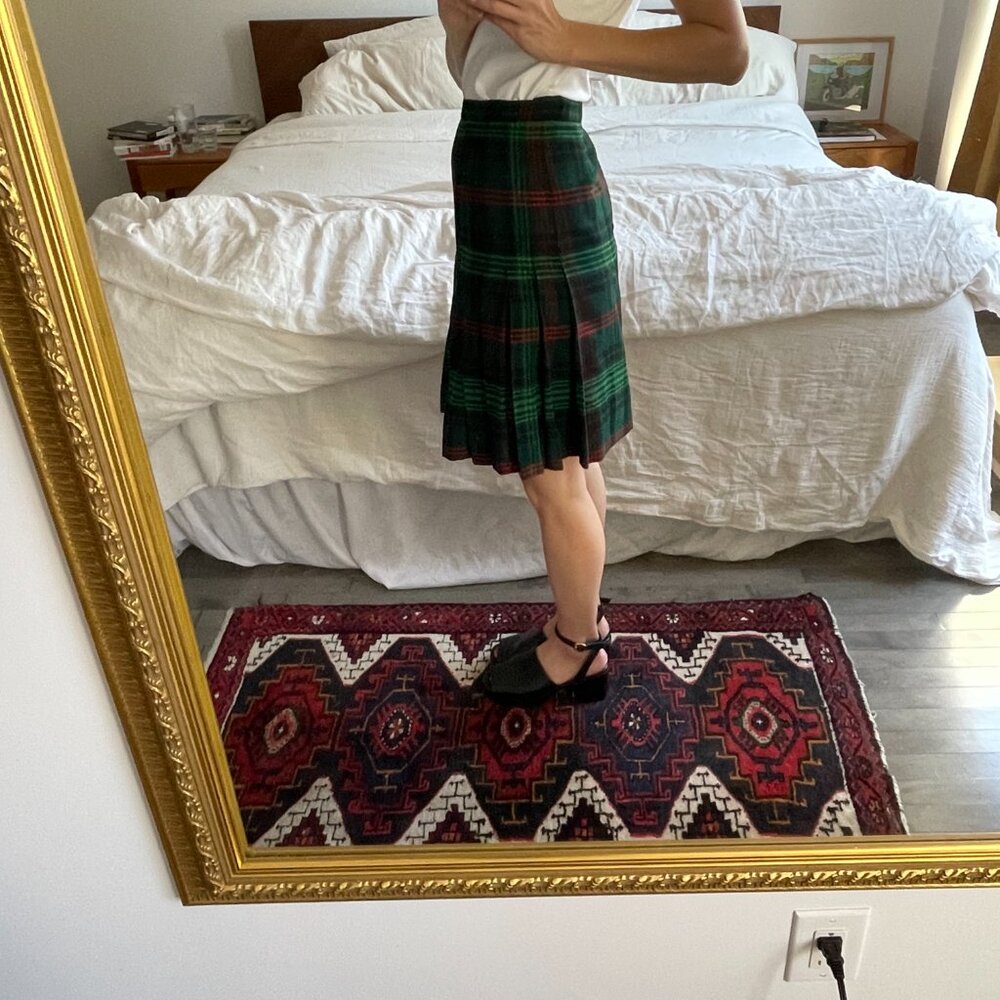 Vintage Ogilvy's Green Tartan Pleated Mini Skirt - XS/S - Picture 3 of 7